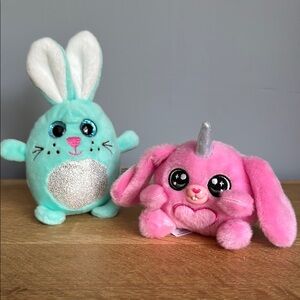 Set of 2 small plush